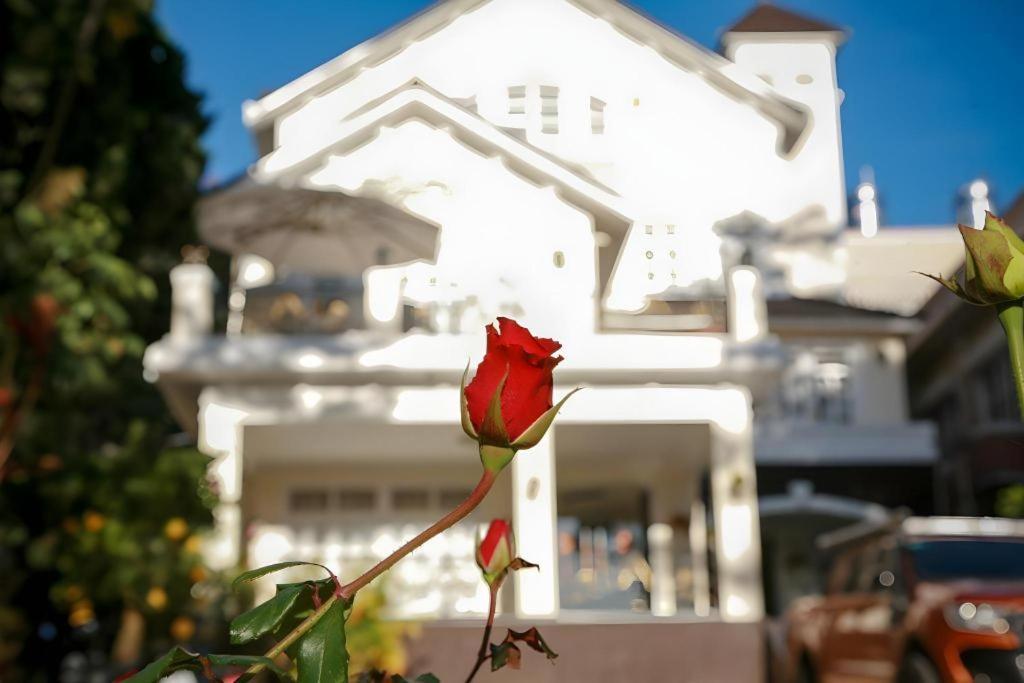 Hoa Sen Vang Hotel Dalat Экстерьер фото