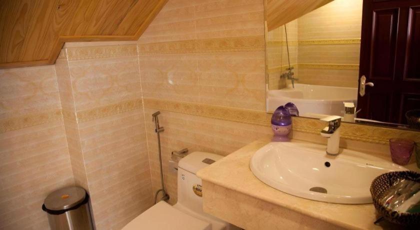 Hoa Sen Vang Hotel Dalat Экстерьер фото