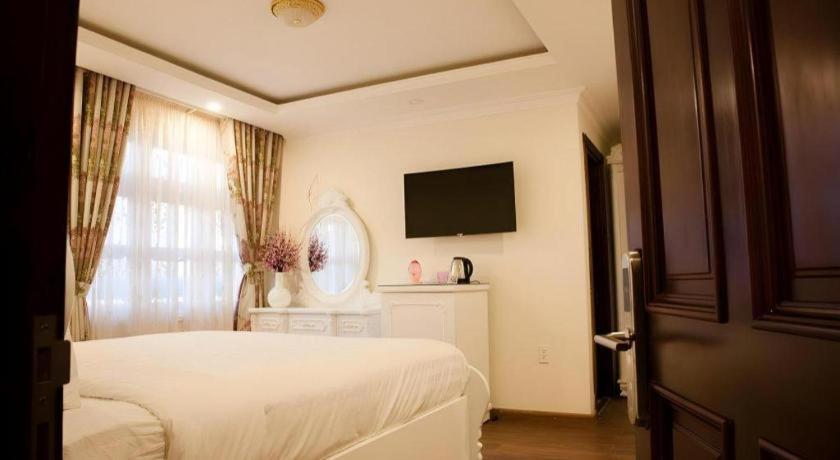 Hoa Sen Vang Hotel Dalat Экстерьер фото
