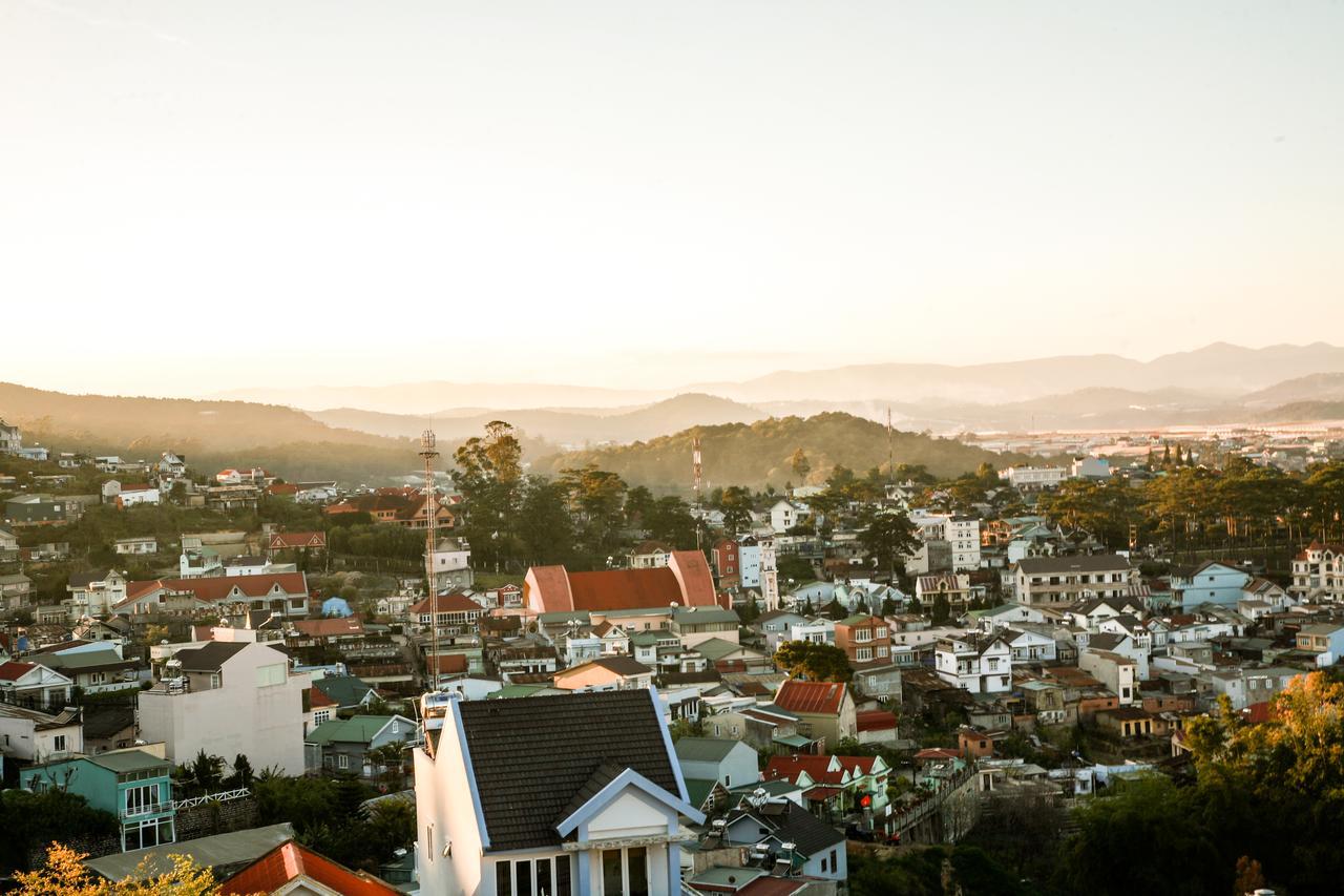 Hoa Sen Vang Hotel Dalat Экстерьер фото